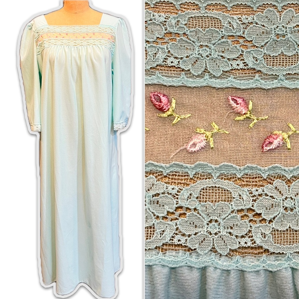 VINTAGE Vanity Fair pastel‎ aqua brushed soft flannel nightgown maxi lace floral